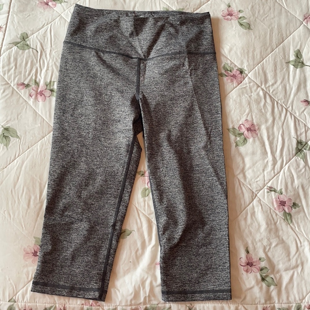 Victoria’s Secret sport Capri legging